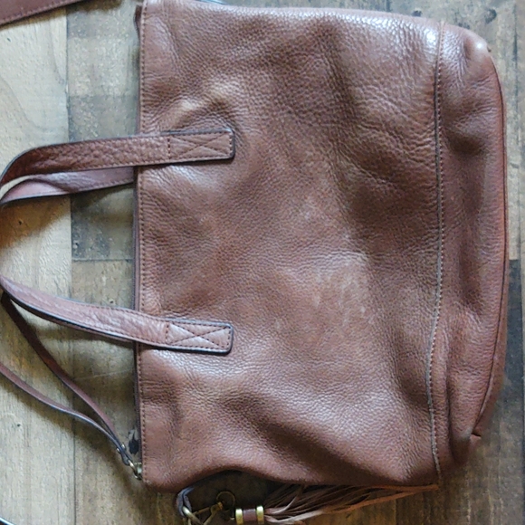G.H. Bass & Co Brown Leather Crossbody Bag - Picture 2 of 12